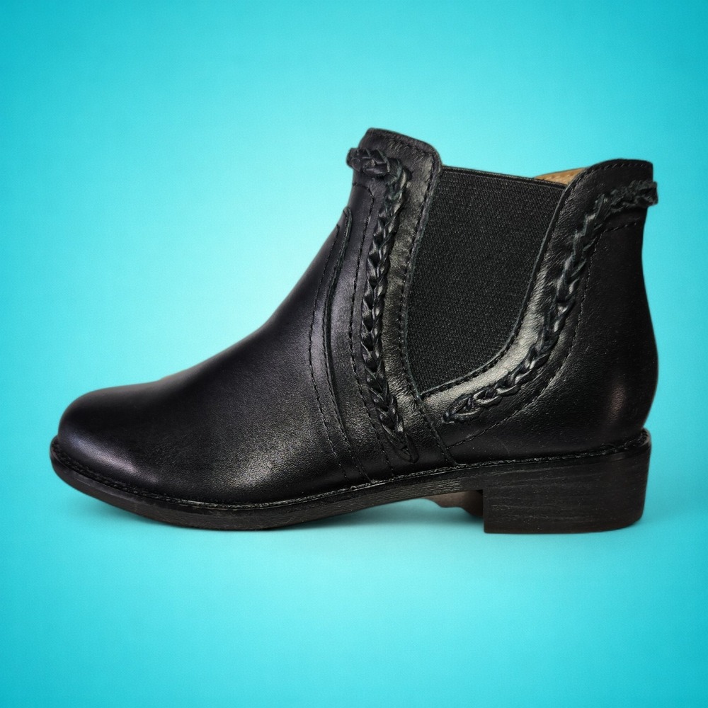 New Women's Earth Black Nika Leather Braided‎ Ankle Bootie, Size 6 M